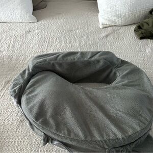 My Brest Friend Nursing Pillow – Barely Used